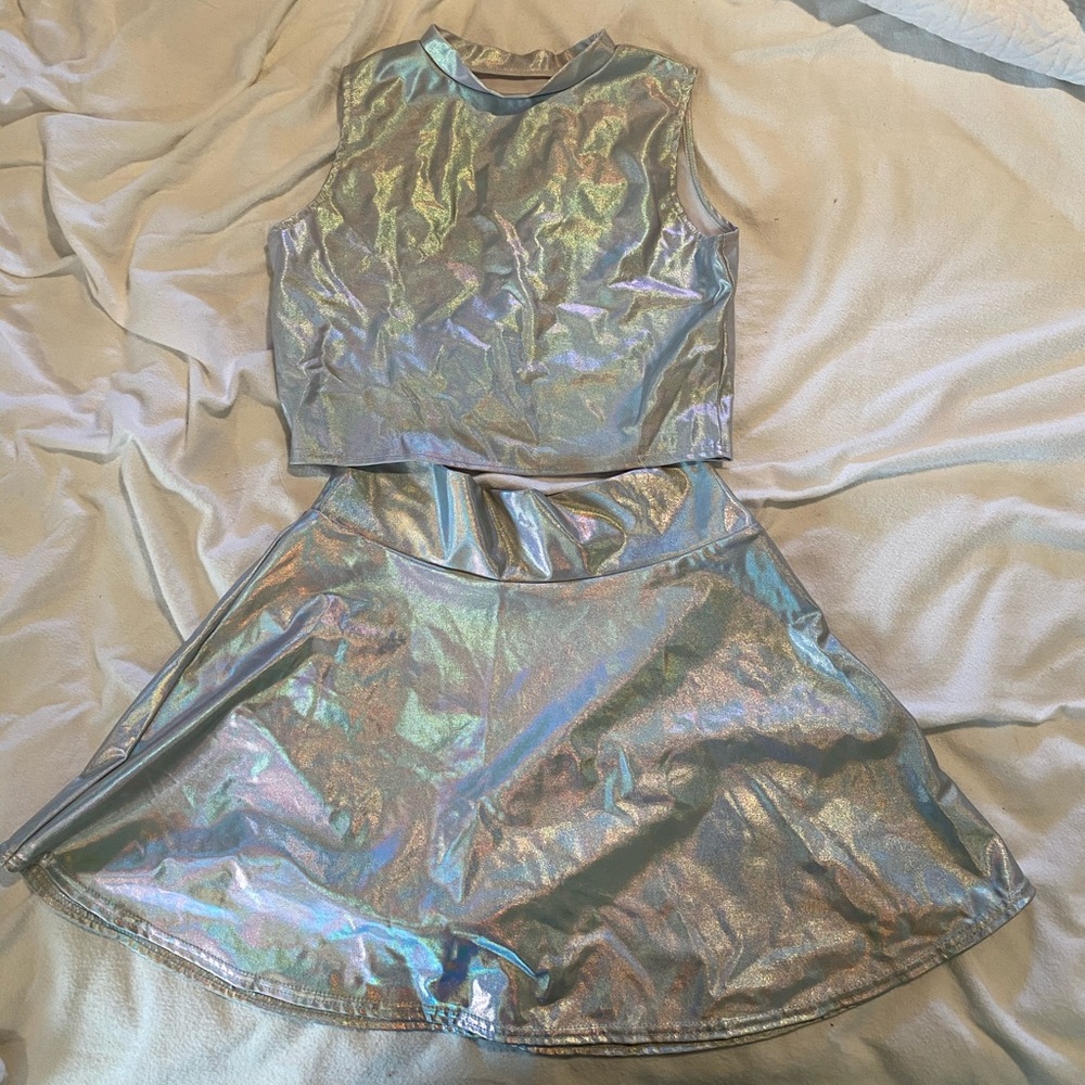 Holographic 2 Piece